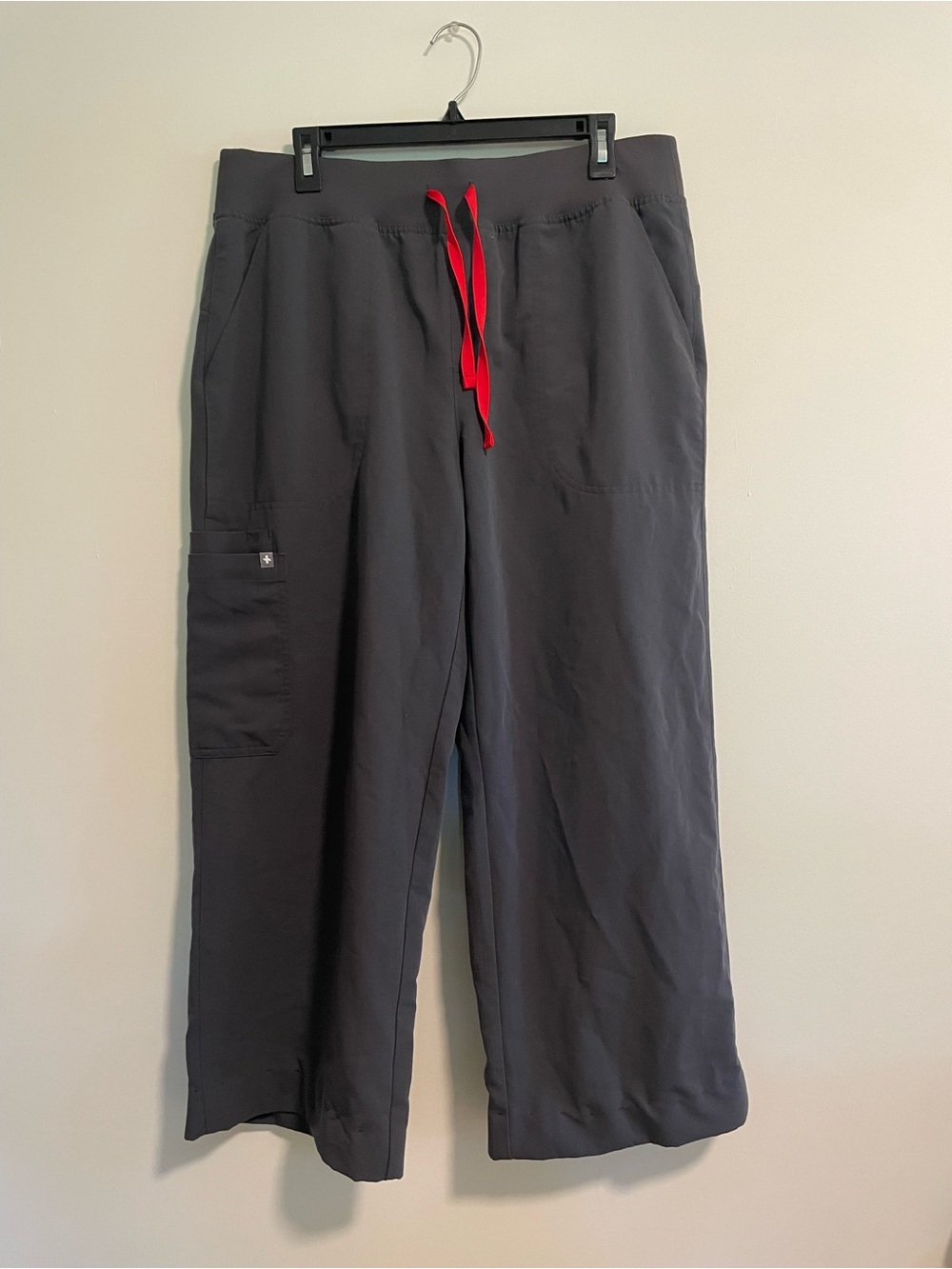 Figs Women’s Size XL/P in Gray Scrub Pants Bottoms